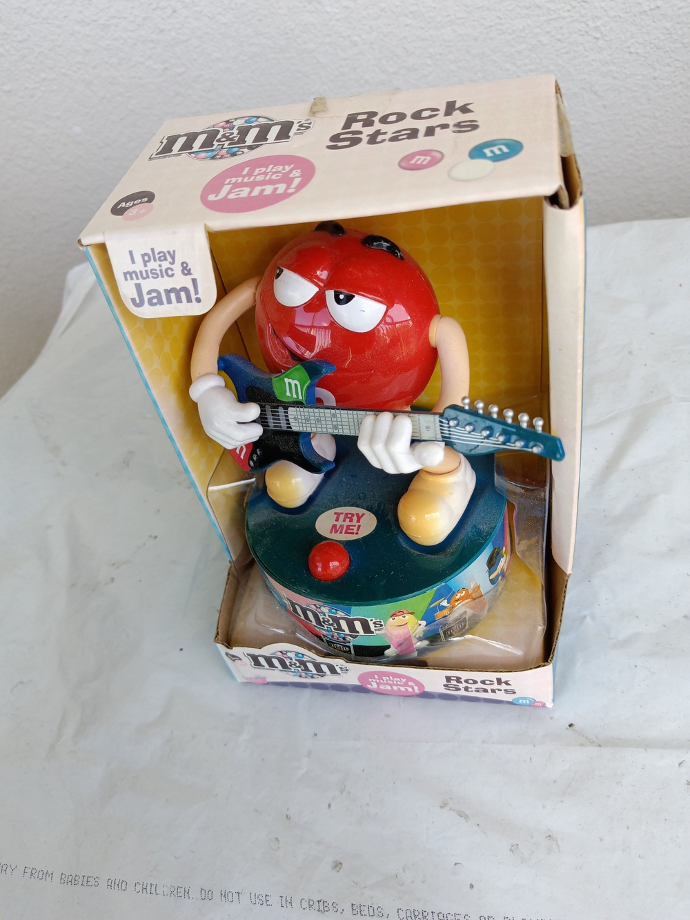 M&M'S Red Rock Stars Guitar Figure Toy